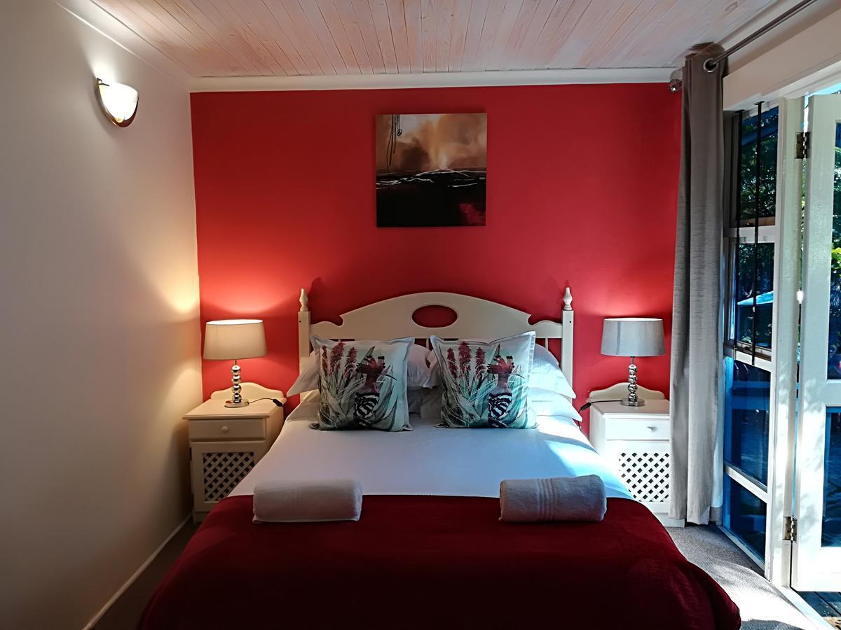 Knysna Herons Guest House Esterno foto