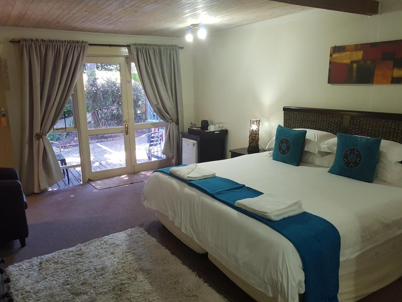Knysna Herons Guest House Esterno foto